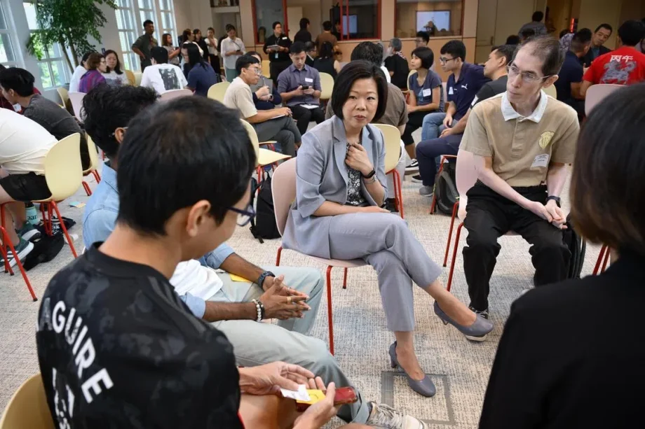 S’pore takes targeted approach to online regulation: Sim Ann