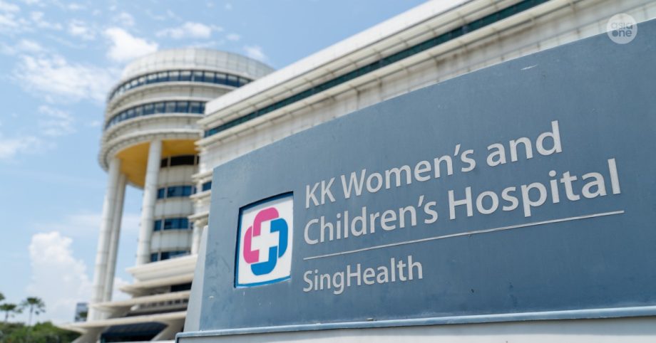 14-year-old girl allegedly lured to meet online acquaintance, beaten by 7 teen girls in Orchard Road carpark, Singapore News