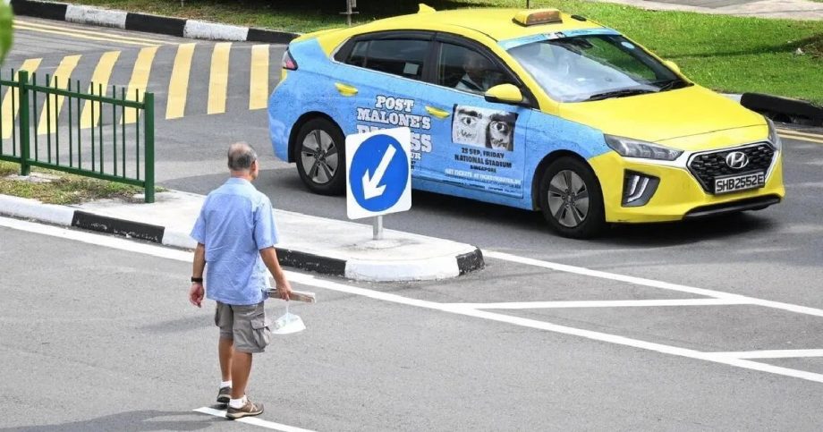 ‘I’m not afraid of anything at this age’: Elderly jaywalkers risk their lives for convenience, Singapore News