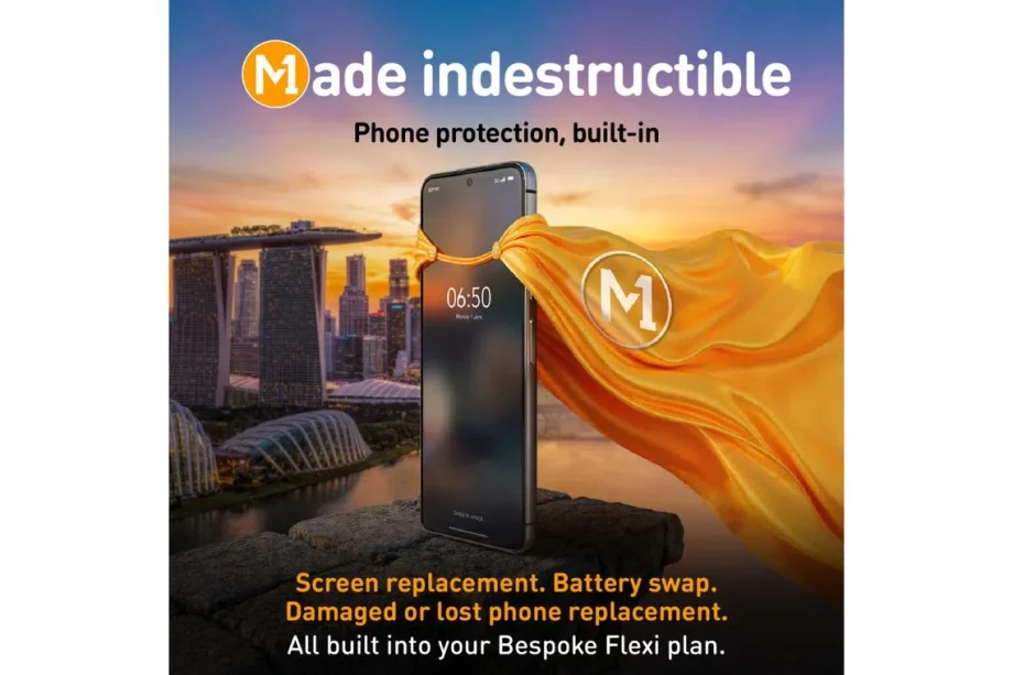 M1 Bespoke Flexi: phone protection included