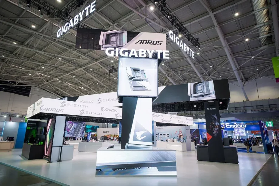 Gigabyte commemorates 40th anniversary with ‘Infinity’ PC components Gigabyte commemorates 40th anniversary with ‘Infinity’ PC components