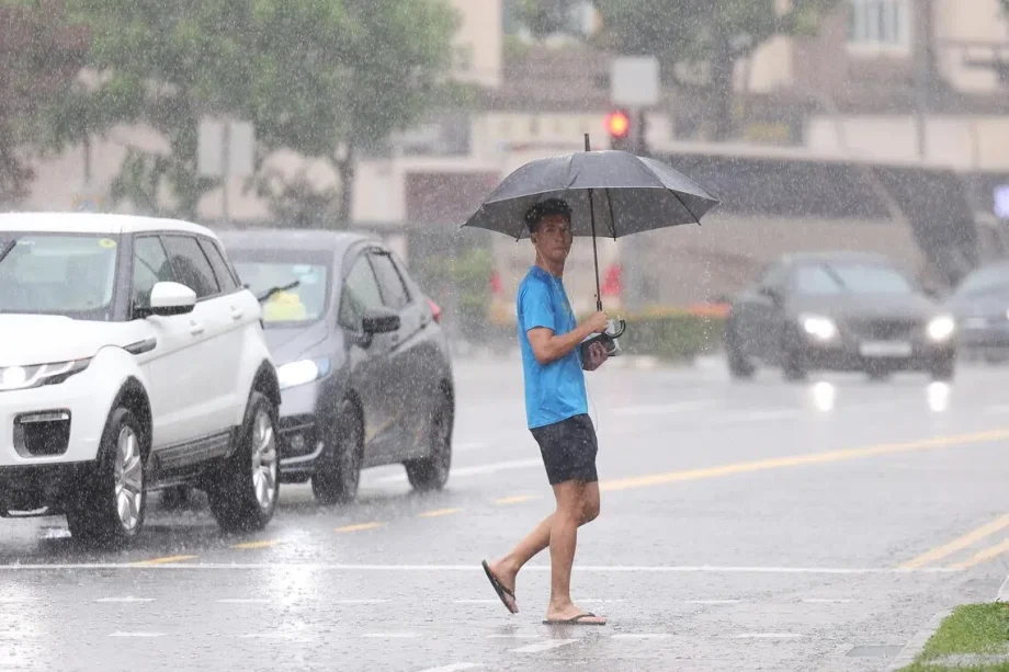 Avoid Thomson Road stretch near Thomson Medical Centre due to risk of flash floods: PUB Avoid Thomson Road stretch near Thomson Medical Centre due to risk of flash floods: PUB