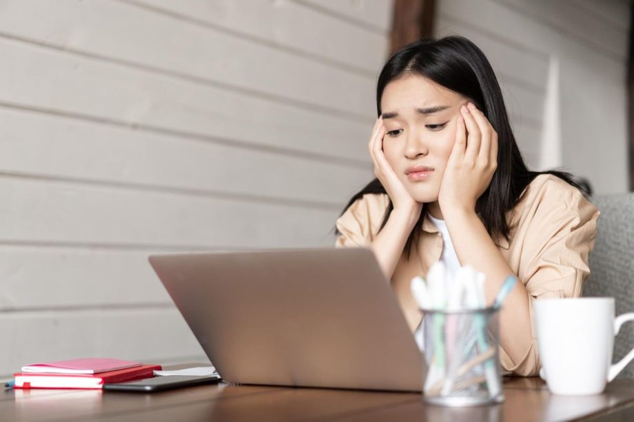 Yet another Singaporean torn between staying at a job for growth and prioritising work-life balance