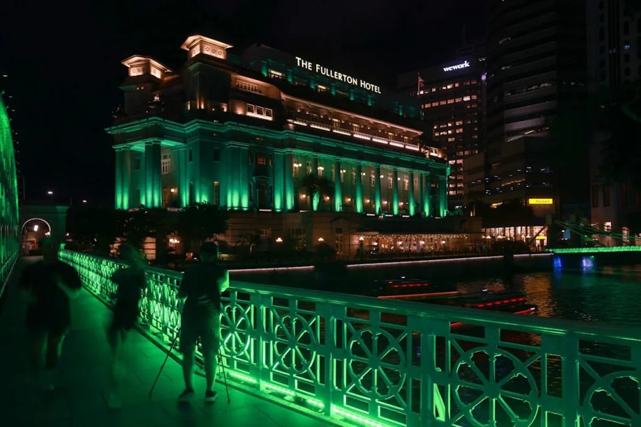 Singapore landmarks light the way to a drug-free future