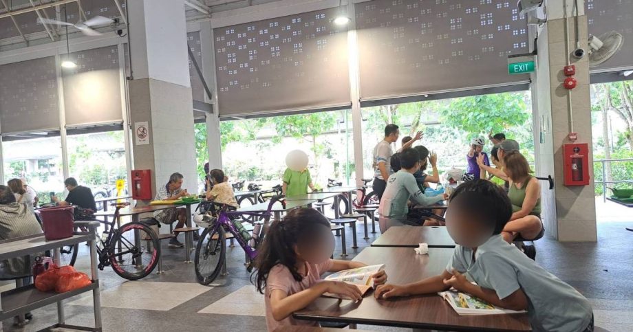 ‘Brainless’: Diner calls out cyclists for hogging hawker centre seats with bikes, Singapore News ‘Brainless’: Diner calls out cyclists for hogging hawker centre seats with bikes, Singapore News