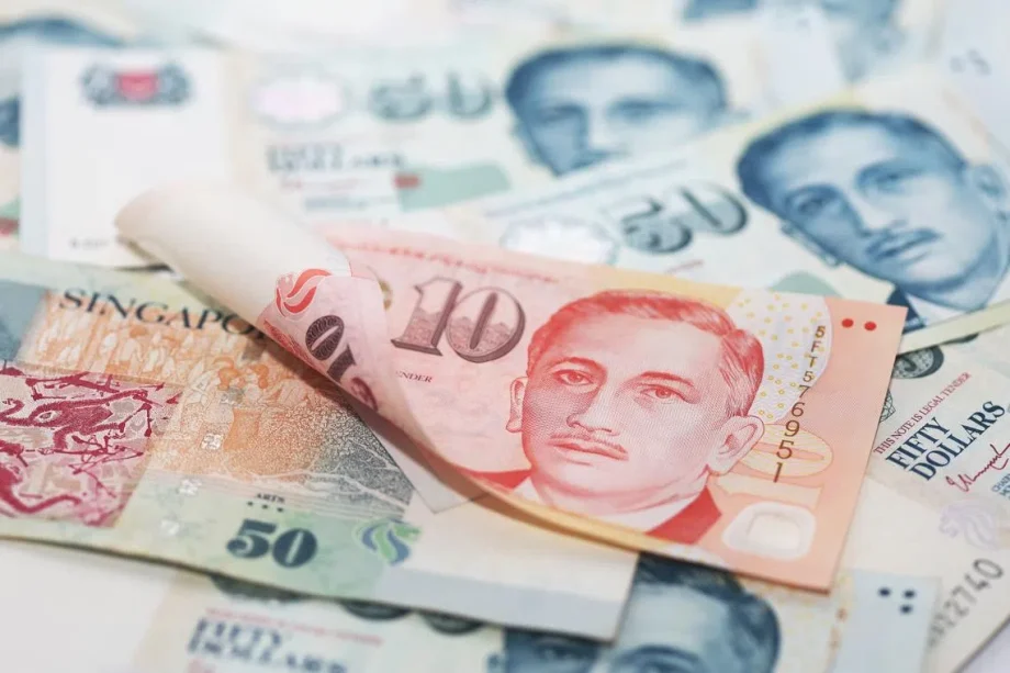 Singapore dollar set to gain despite hawkish Fed, analysts say