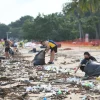 askST: Why is there so much rubbish on the beach in East Coast Park?