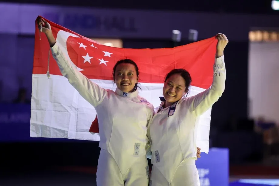 Singapore women’s epee win bronze Singapore women’s epee win bronze