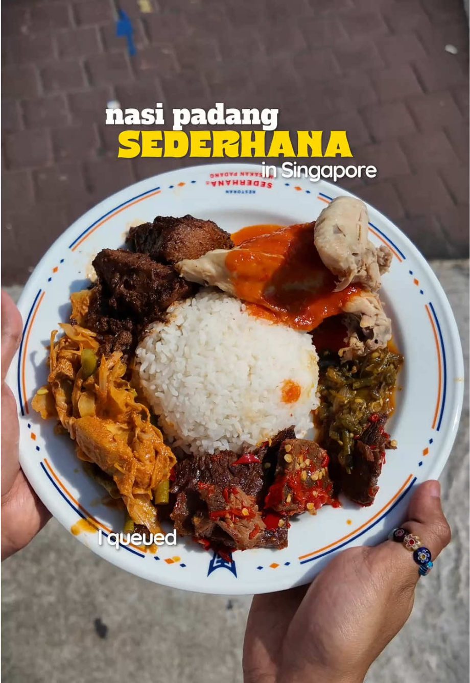 @matinmunches Sederhana, Indonesia’s biggest Nasi Padang chain, just opened up t…