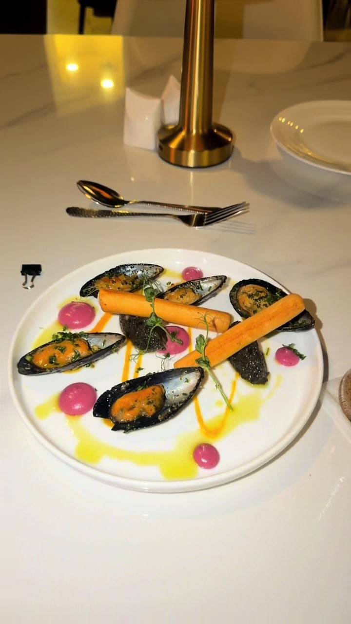 @renatabailey592 Took myself on a solo date to Vogue Restaurant, and it was abso… @renatabailey592 Took myself on a solo date to Vogue Restaurant, and it was abso…