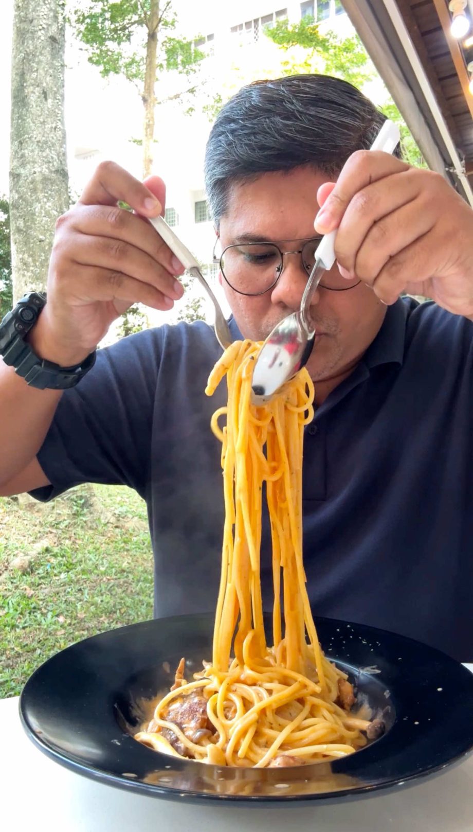 @thehalalfoodblog I drove all the way from Tampines to Jurong to have this pasta…