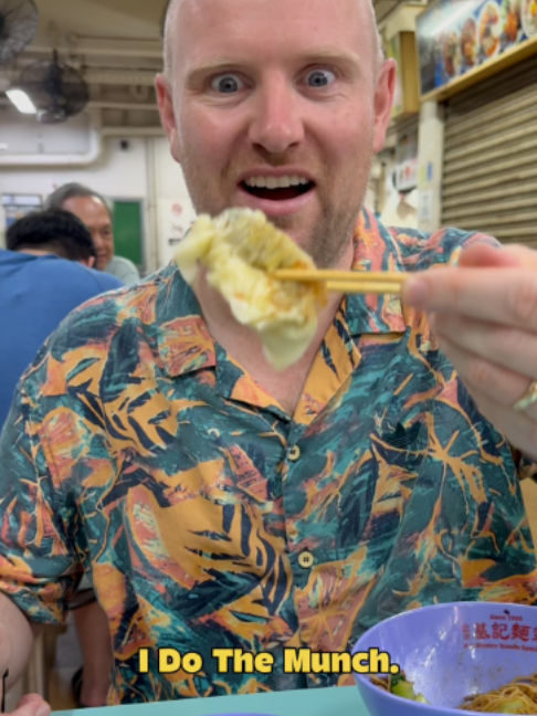 @fedby_ Trying .50 Michelin rated noodles in Singapore’s Chinatown Ji Ji Noo… @fedby_ Trying .50 Michelin rated noodles in Singapore’s Chinatown Ji Ji Noo…