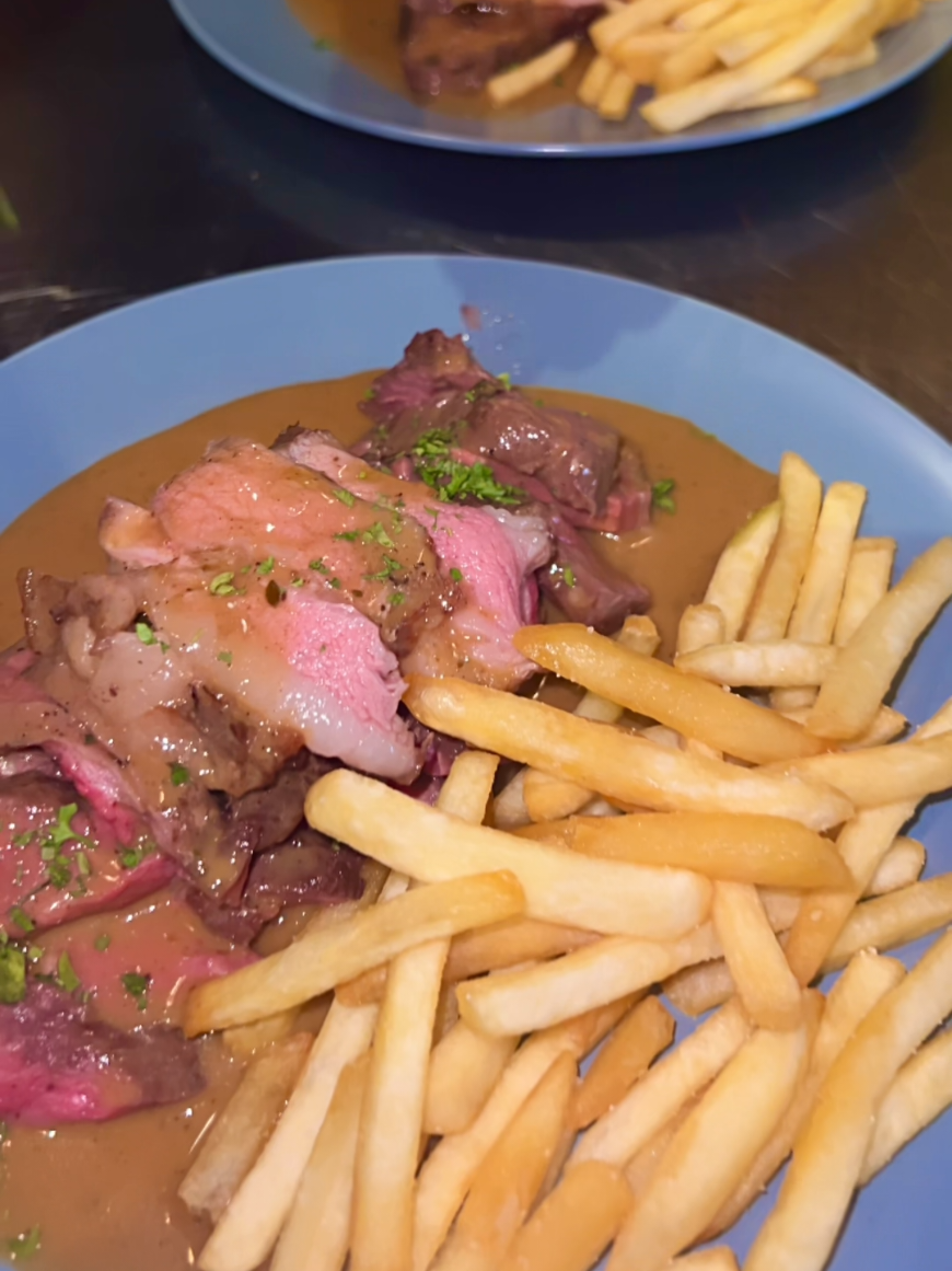 @salai_sg back by popular demand!  nett, unlimited top ups of steak and fries…