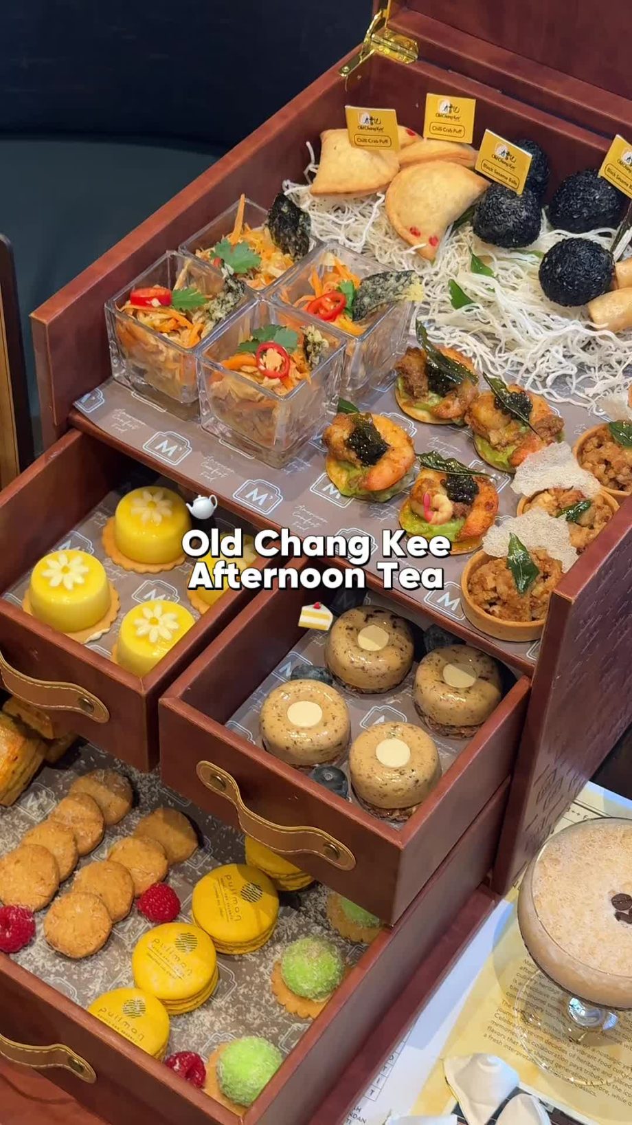 @middleclass.sg Old Chang Kee afternoon tea, anybody?  Madison’s Pullman Singapo…