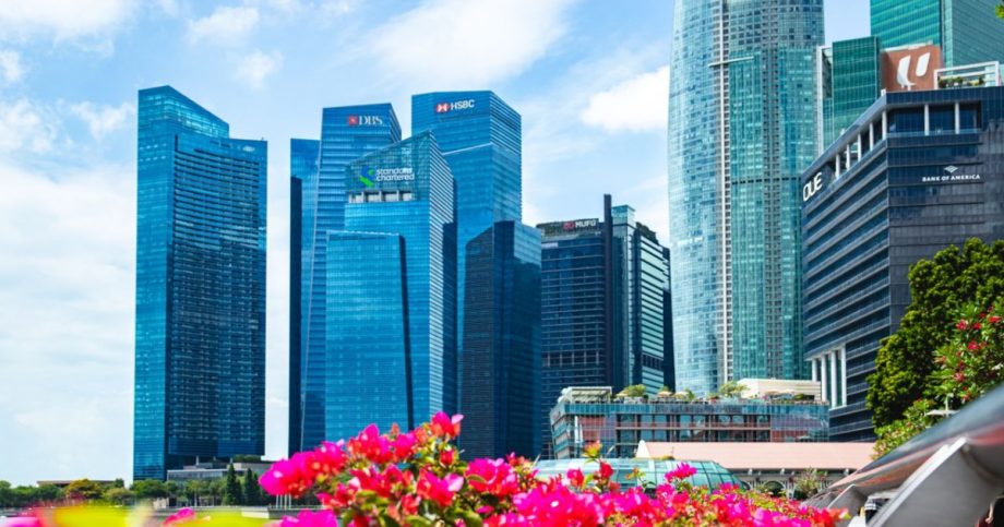 SG bank shares fall amidst China crackdown on capital outflows SG bank shares fall amidst China crackdown on capital outflows