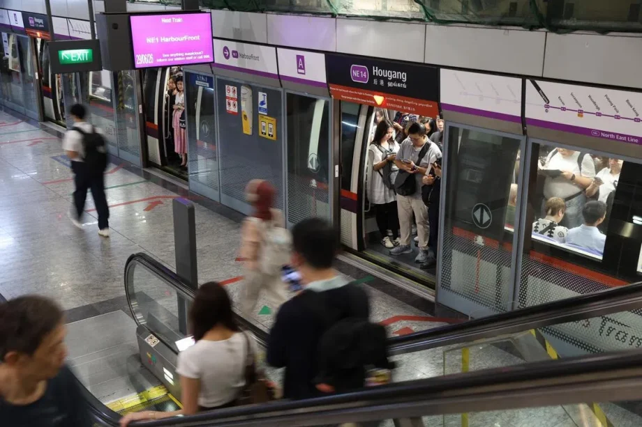 Slight easing of North East Line crowding with free off-peak rides, say commuters Slight easing of North East Line crowding with free off-peak rides, say commuters
