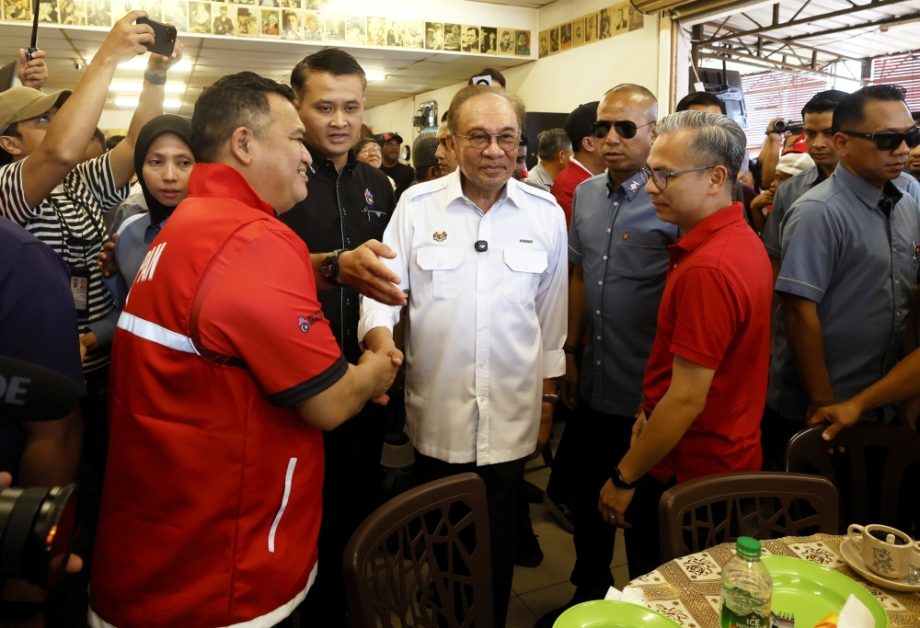 Anwar: Malaysia and Singapore to launch digital immigration system and new lanes by January Anwar: Malaysia and Singapore to launch digital immigration system and new lanes by January
