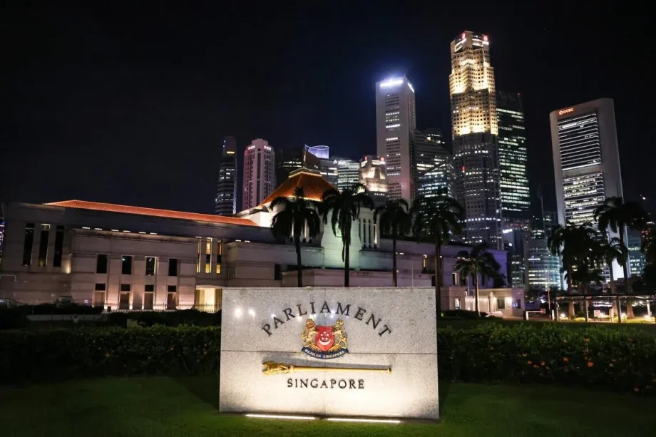Fake bomb threats at Singapore government buildings Fake bomb threats at Singapore government buildings