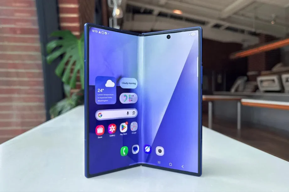 Samsung’s foldable teaser shows it’s solving foldable creases with Flex Titanium Samsung’s foldable teaser shows it’s solving foldable creases with Flex Titanium