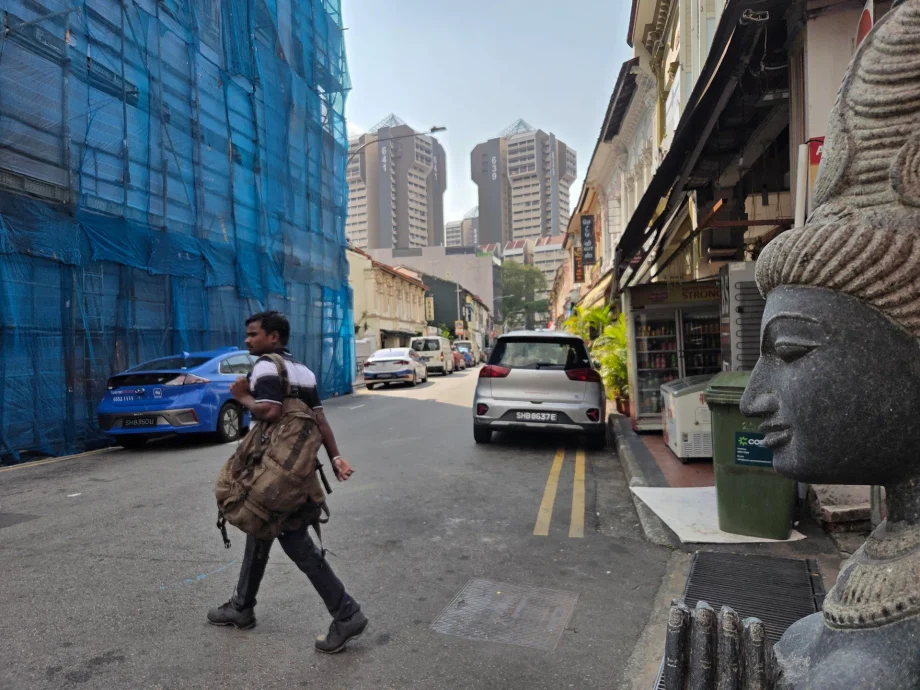 A ‘shadow bank’ hiding in Singapore’s Little India casts light on financial services gap A ‘shadow bank’ hiding in Singapore’s Little India casts light on financial services gap
