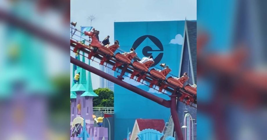 USS roller coaster stalls mid-ride, leaving passengers stranded, Singapore News USS roller coaster stalls mid-ride, leaving passengers stranded, Singapore News