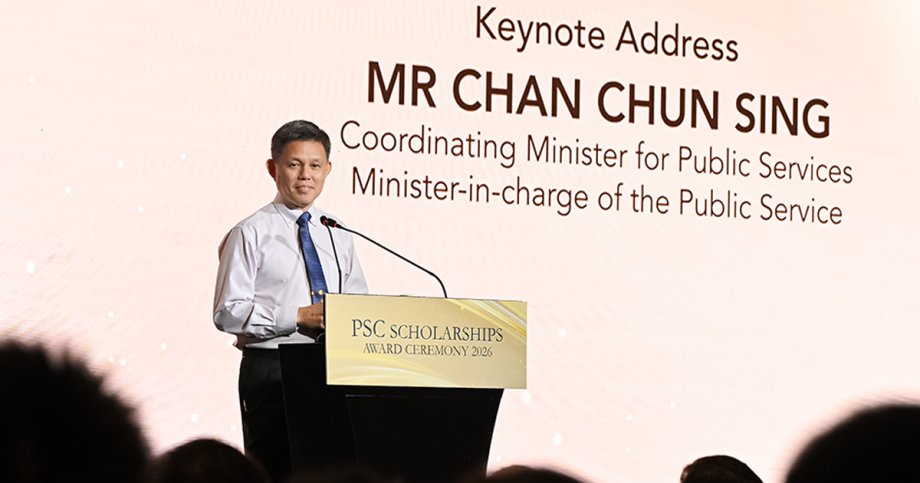 Throwing rubbish, asked to meet someone junior: Chan Chun Sing shares personal experiences with new PSC scholars , Singapore News