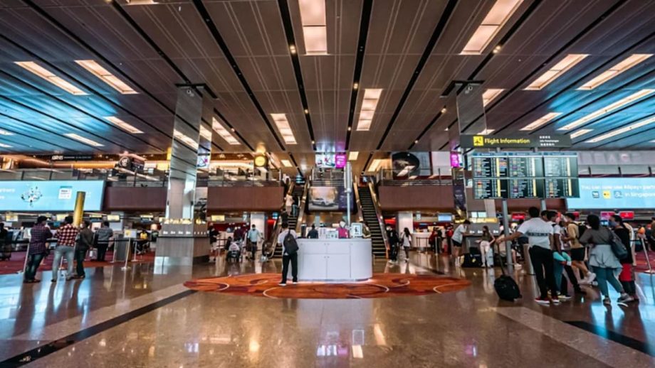 Intern Working Near Changi Airport Wants Tips On Staying Overnight At Airport To Avoid Long Daily Commute From Choa Chu Kang
