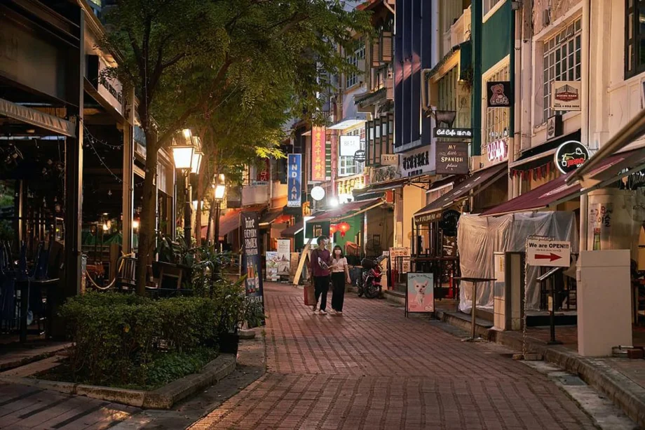 World Cup fever: After-hours matches leave Singapore businesses on the bench World Cup fever: After-hours matches leave Singapore businesses on the bench