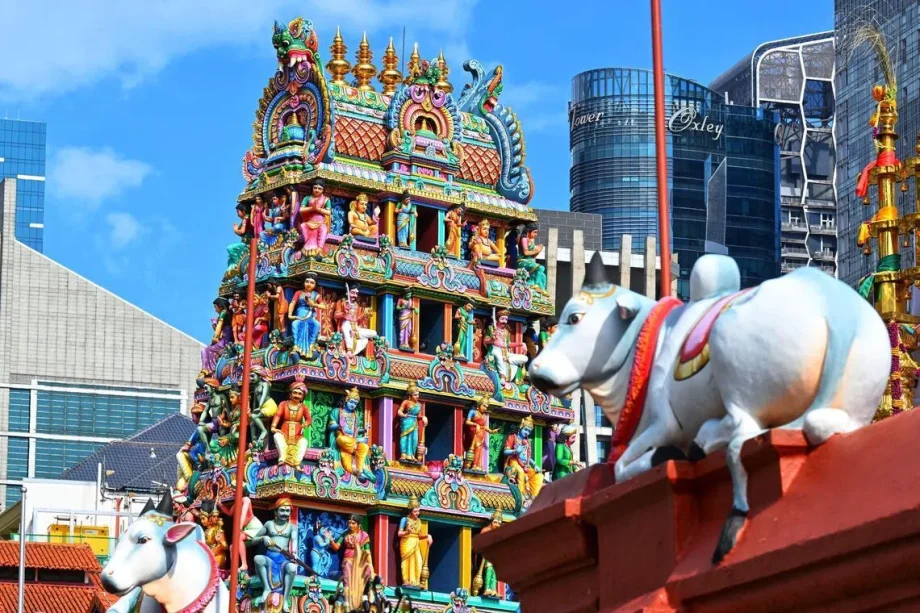 Singapore’s oldest Hindu temple marks 200th anniversary Singapore’s oldest Hindu temple marks 200th anniversary