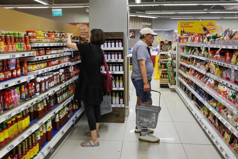 Eligible Singaporeans to receive up to 0 in GSTV cash