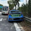 Unresponsive taxi driver on ECP: Woman & child exit vehicle