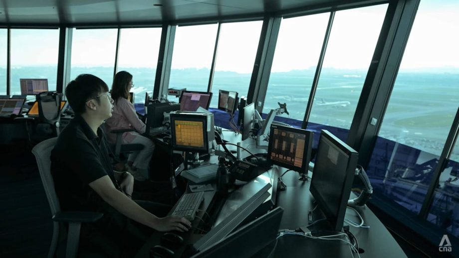 Singapore to expand air traffic control workforce by 40%, with S,000 sign-on bonus for new recruits Singapore to expand air traffic control workforce by 40%, with S,000 sign-on bonus for new recruits