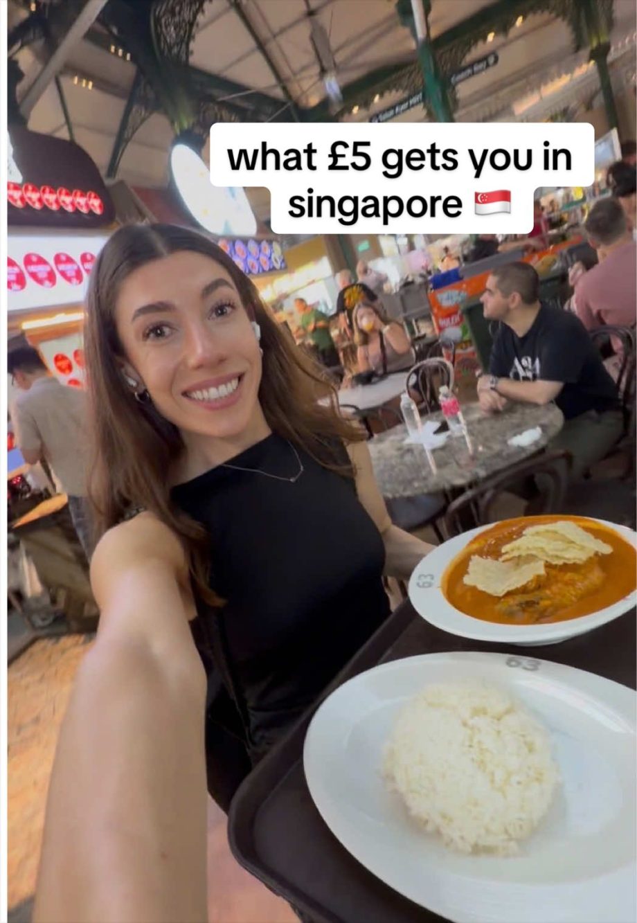 @zoemiamarco i take great pleasure out of eating a £5 Michelin guide dinner  #si…