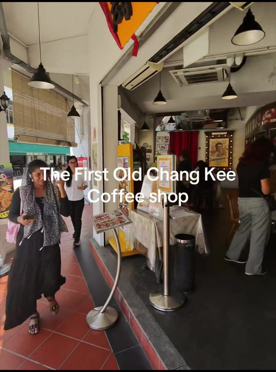@pov.in.sg POV Day 12! Getting waffles at Old Chặng Kee! #singapore #sg #pov #fo…