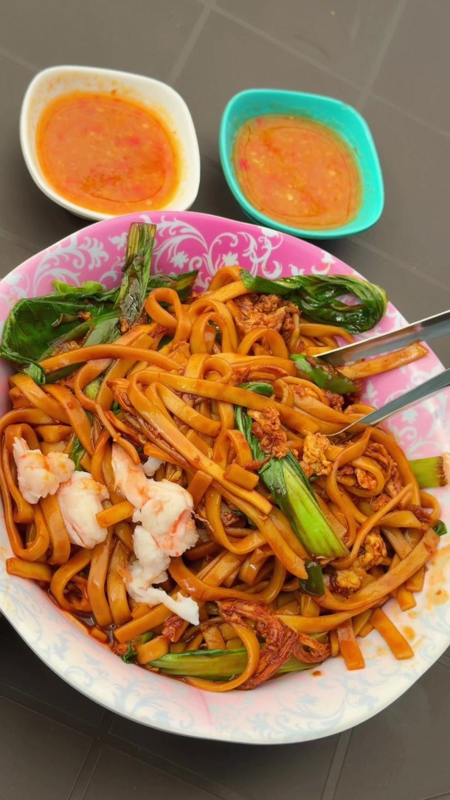 @love.eat.repeatt The best in NAKHIPOT  Location: Singapore BBQ Fast food & Rest…