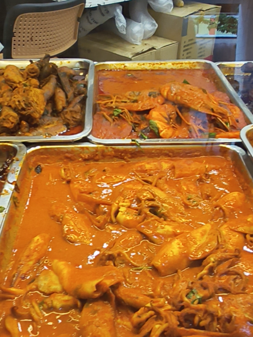 @nica_from_the_east Hidden gem nasi kandar alert  Had this amazing lunch yesterd…