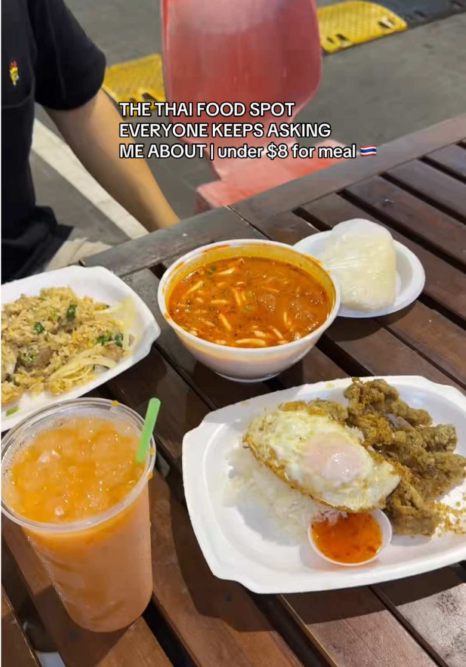 @rixh.ellee I SWEAR BY THEIR FRIED RICE  sm ppl been asking since ive posted the…