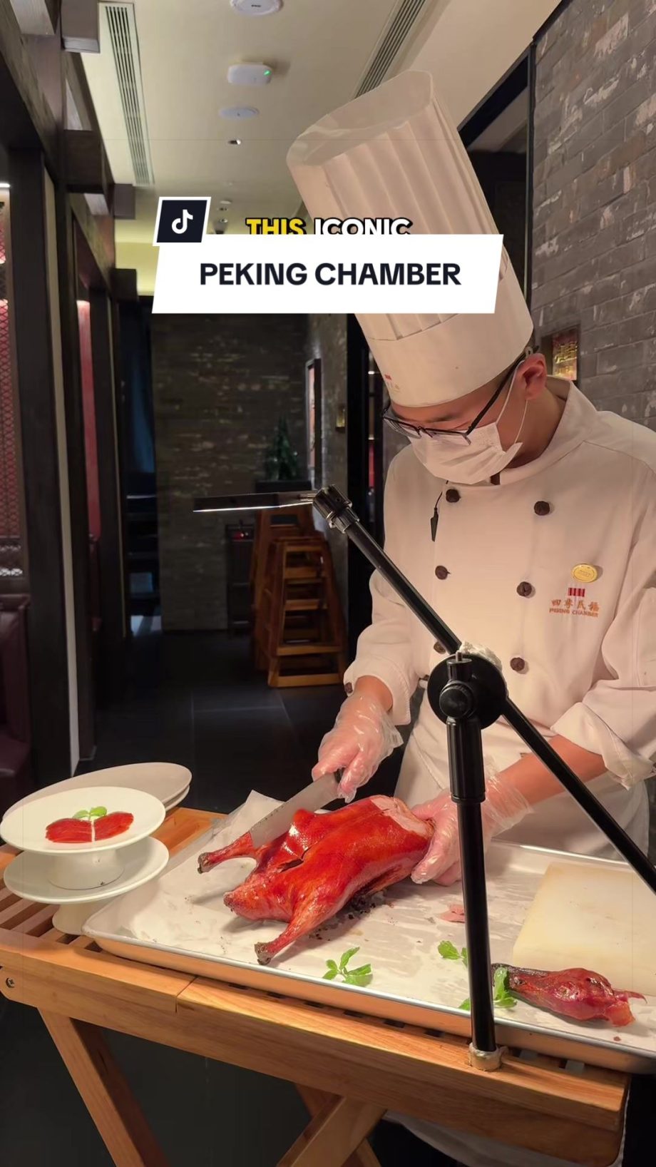 @middleclass.sg Peking duck but in Singapore  Peking Chamber 四季民富 WEAVE Sentosa …