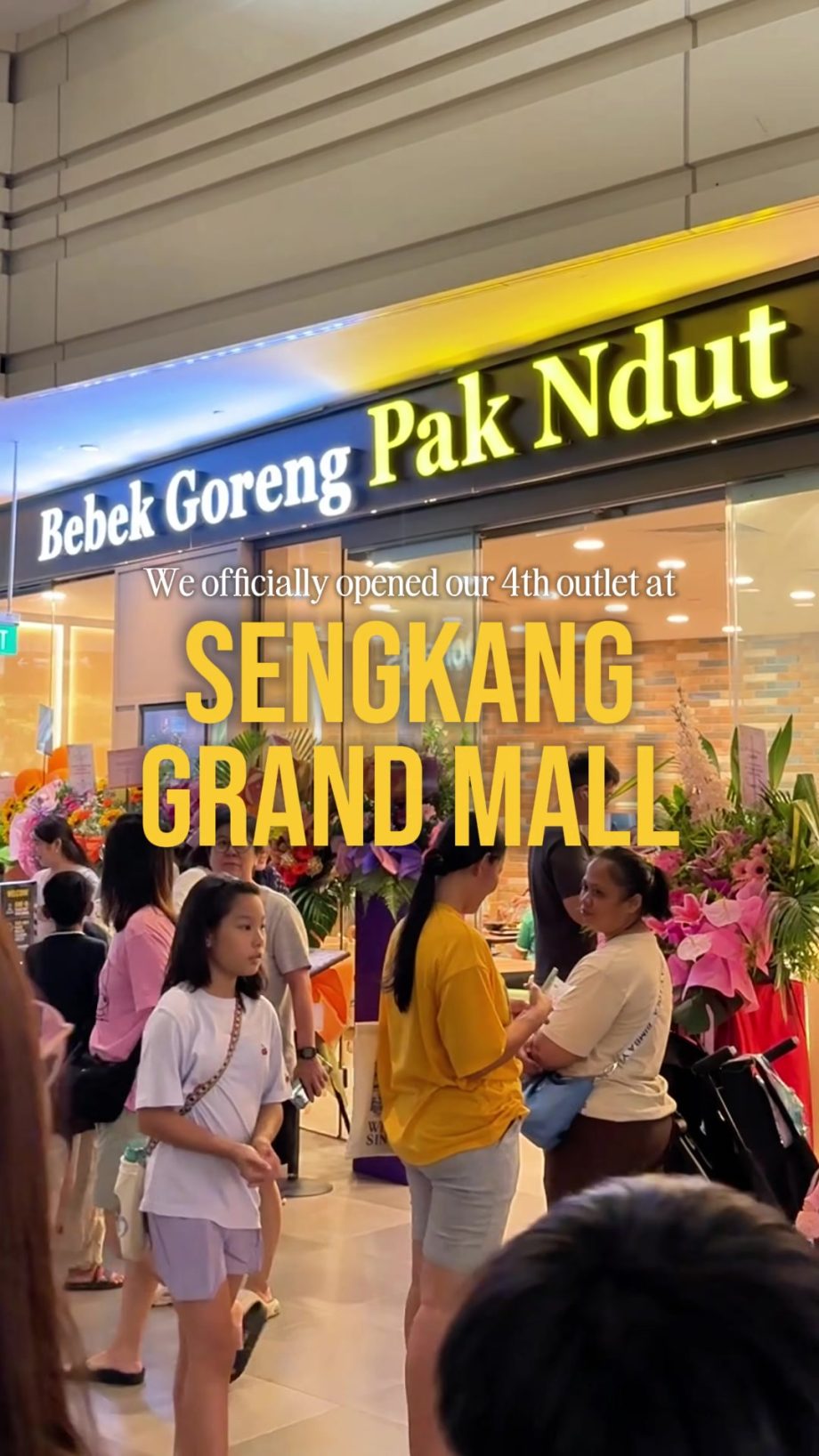 @bebekgorengpakndut_sg The queue says it all. Sengkang, thank you for the incre… @bebekgorengpakndut_sg The queue says it all. Sengkang, thank you for the incre…