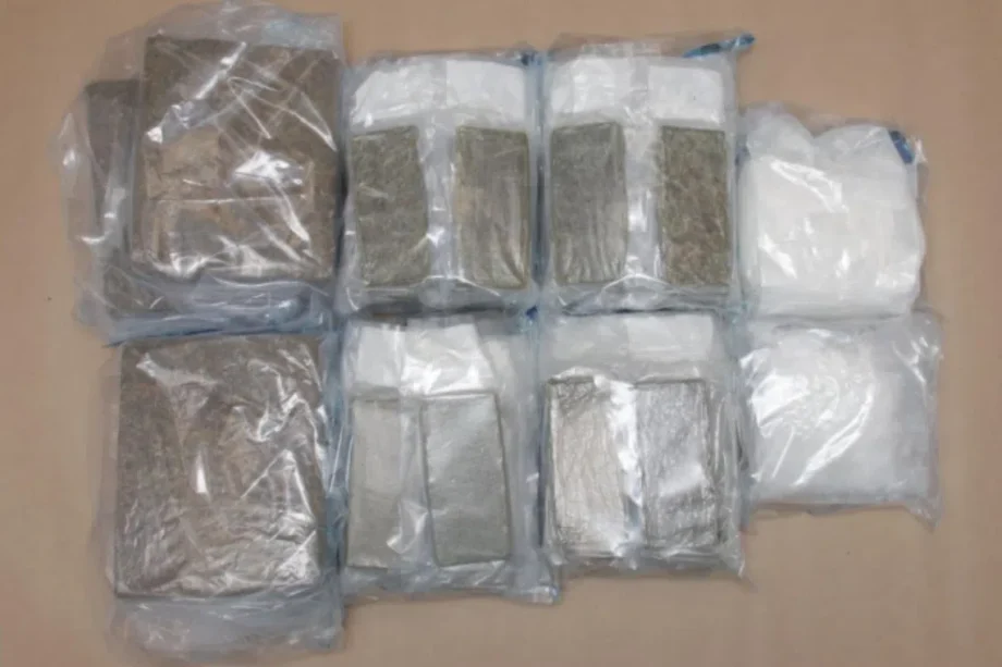 Man, 22, arrested for trying to smuggle over 8.6kg of cannabis, 1.5kg of Ice at Woodlands Checkpoint Man, 22, arrested for trying to smuggle over 8.6kg of cannabis, 1.5kg of Ice at Woodlands Checkpoint