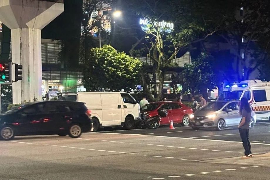 Driver arrested for drug offences after multi-vehicle accident in Singapore’s Bukit Panjang, vapes found in van