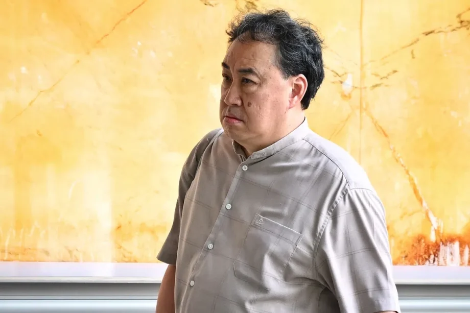 Warrant of arrest review scheduled for Lim Tean; lawyer was to begin jail term on July 20 Warrant of arrest review scheduled for Lim Tean; lawyer was to begin jail term on July 20