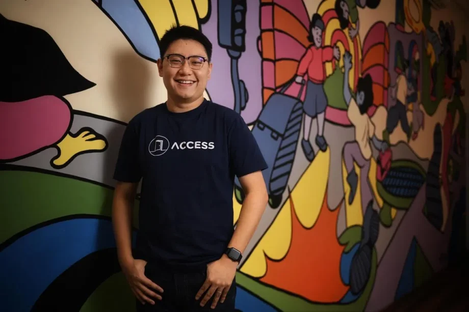 Once he felt like a failure, now he’s helping to give students like him a leg up in life Once he felt like a failure, now he’s helping to give students like him a leg up in life
