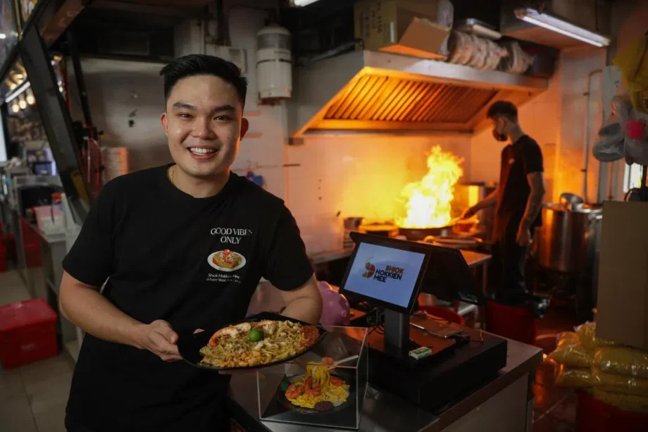 How Mitchell Ong grew a nine-outlet Hokkien mee chain How Mitchell Ong grew a nine-outlet Hokkien mee chain