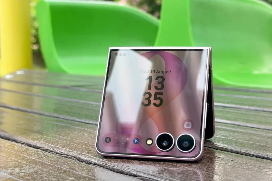Samsung Galaxy Z Flip8 review: Peak clamshell in your pocket Samsung Galaxy Z Flip8 review: Peak clamshell in your pocket