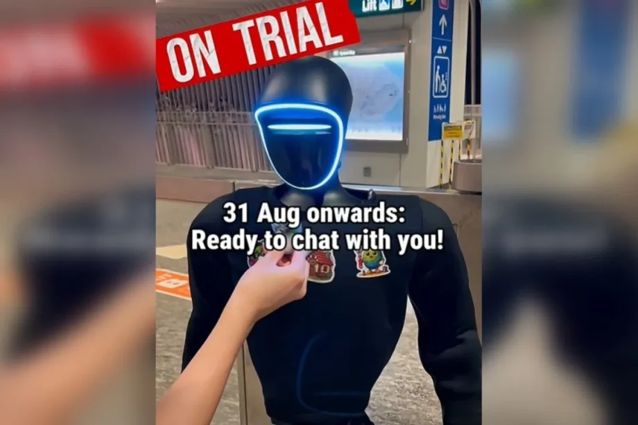 Humanoid robot trial for directions at Little India MRT station Humanoid robot trial for directions at Little India MRT station