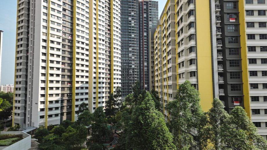 This 3-Room HDB Flat In Clementi Just Sold For A Record 6K — And It’s The Block’s First Resale This 3-Room HDB Flat In Clementi Just Sold For A Record 6K — And It’s The Block’s First Resale