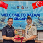 ICA presents Batam counterparts with hamper on Indonesia’s 81st Independence Day, Singapore News