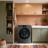 Samsung’s latest washer-dryer combo uses AI to choose cycles that keeps clothes fresh
