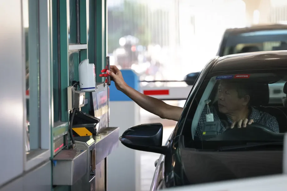 Some car-lane closures at Tuas Checkpoint from Sept 1 as works on automated clearance begin Some car-lane closures at Tuas Checkpoint from Sept 1 as works on automated clearance begin